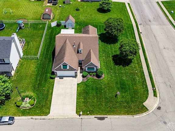 5th image of 801 Antler Ct