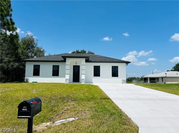3705 E 15th St, Lehigh Acres, FL 33972