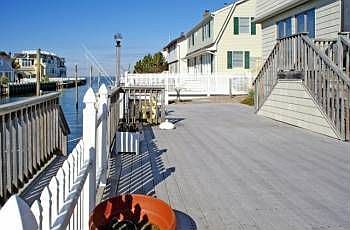 5th image of 22 W Old Whaling Ln