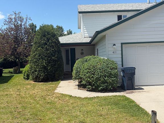 2nd image of 411 Greenway Ave