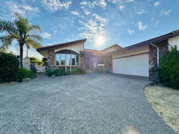 2555 Westridge Dr, Cameron Park, CA 95682