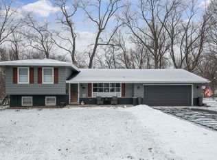 21 E Hillside Rd, Naperville, IL