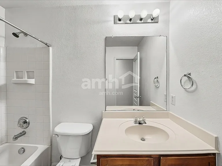 12232 Lamington Dr — Photo 14
