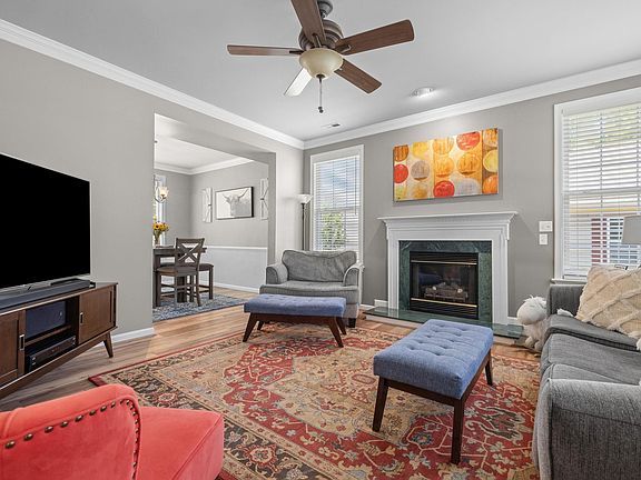 2nd image of 1088 Autumn Hill Ct