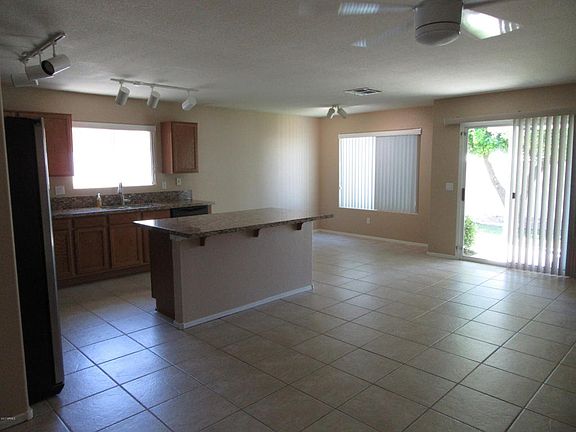 3rd image of 3401 W Lone Cactus Dr