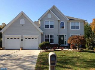 22 Silverwood Dr, Delran, NJ 08075
