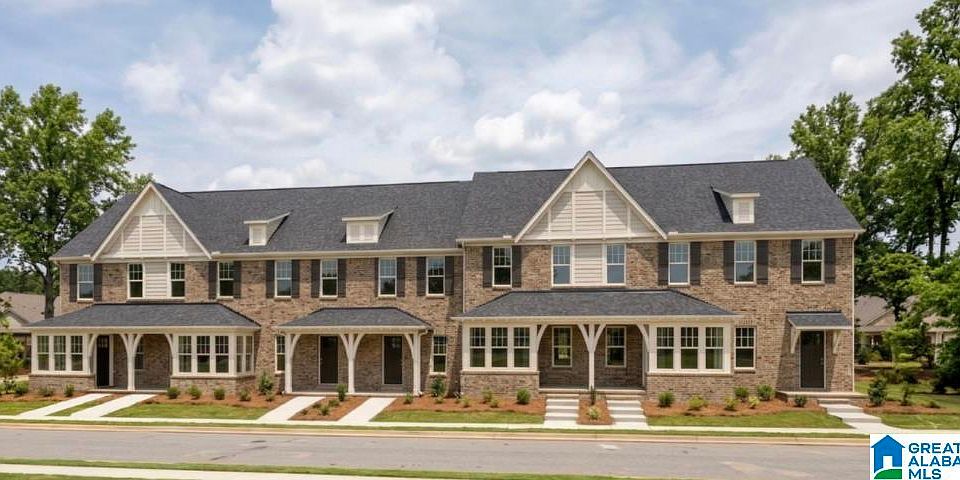 1st image of 743 River Walk Dr
