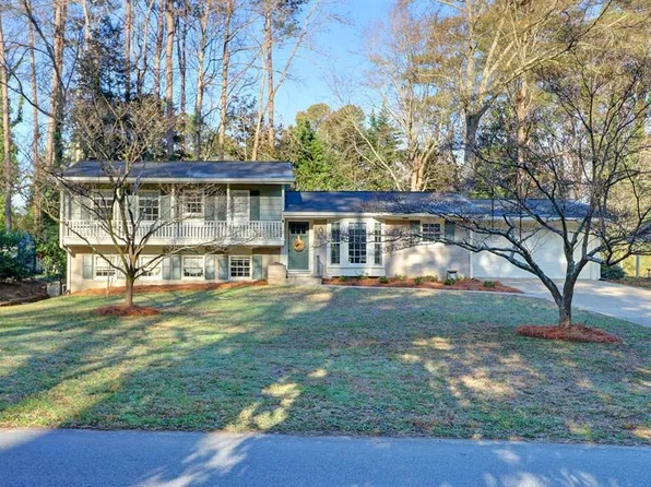 6536 Wright Rd NE, Sandy Springs, GA 30328