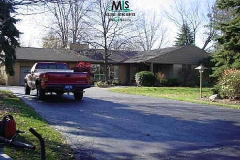1st image of 180 Belhaven Dr