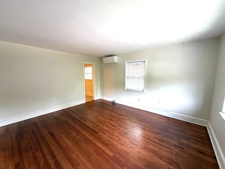 19 Murdock Ave #4 — Photo 4