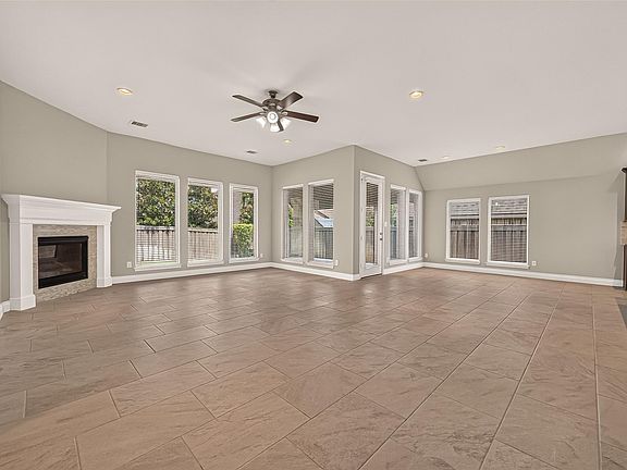 3rd image of 27124 Holtwood Grove Rd