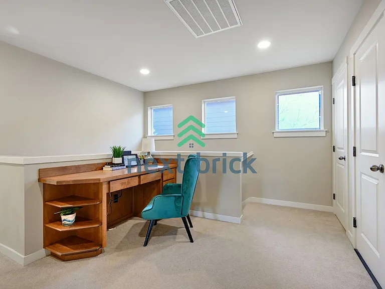 8627 Swenson Dr SE — Photo 15