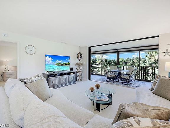 5th image of 16454 Timberlakes Dr APT 204