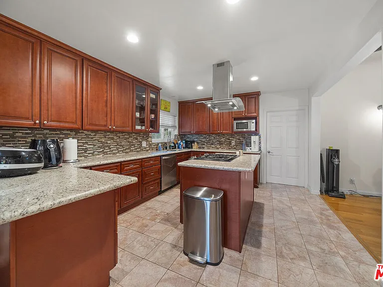 3114 Henrietta Ave — Photo 11