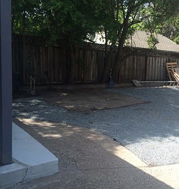 1st image of 729 Illinois Ave