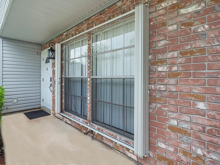 1350 Riverside Cir #2 — Photo 5