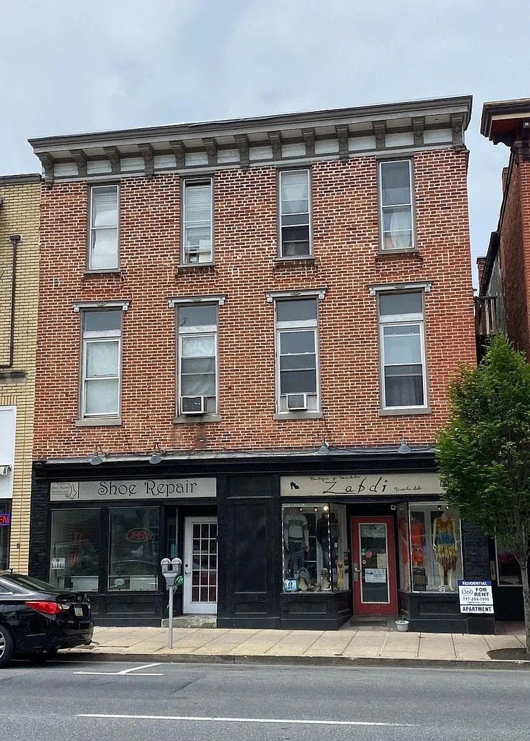 149 S Main St — Photo 1