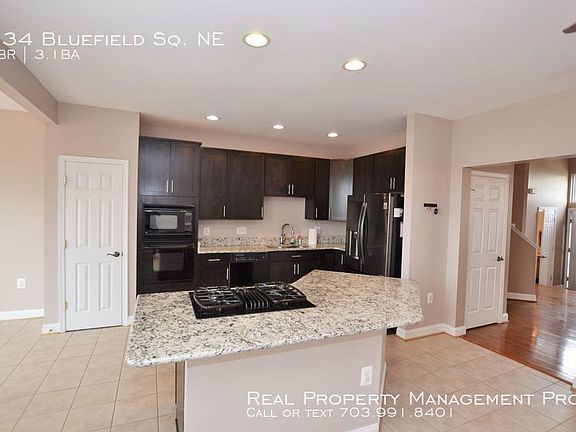 2nd image of 834 Bluefield Sq NE