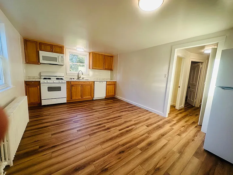 525 Cherry Ln — Photo 12