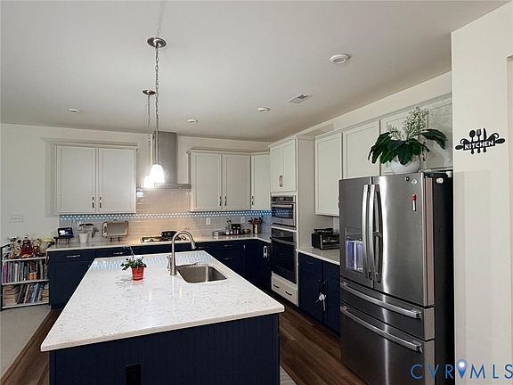 5th image of 10861 Farmstead Mill Ln