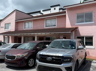 8023 Lake Dr APT 204, Doral, FL 33166
