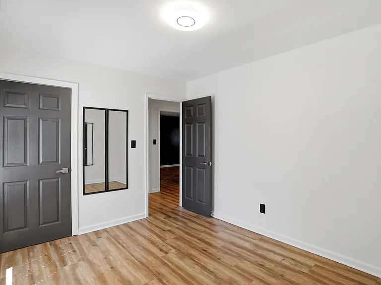 512 Lexington Blvd — Photo 49