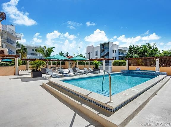 3rd image of 227 Michigan Ave APT 203
