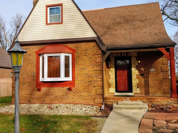 110 Forestdale Park, Calumet City, IL 60409