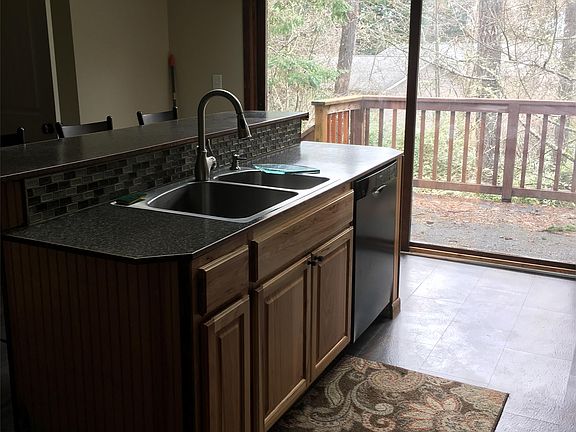 3rd image of 11702 133rd Ave NW