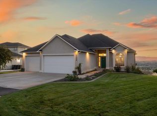 17538 S Fairview Loop, Kennewick, WA 99338