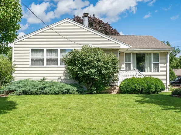 304 Reynolds St, Fairfax, IA 52228