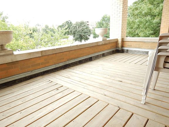 3rd image of 3056 W Logan Blvd #2