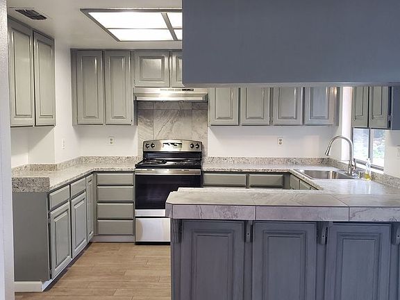 4th image of 8998 Glen Alder Way