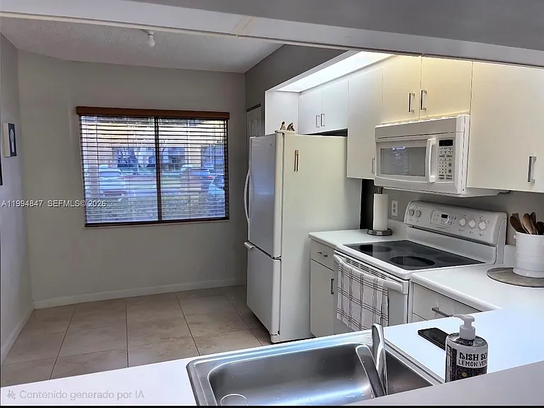 900 SW 142nd Ave #114L — Photo 9