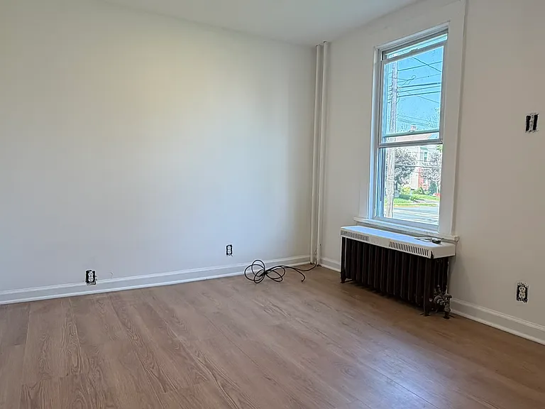 116 Duer St #116 — Photo 2