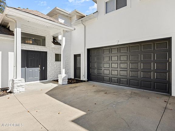 3rd image of 1416 Grand Point Blvd