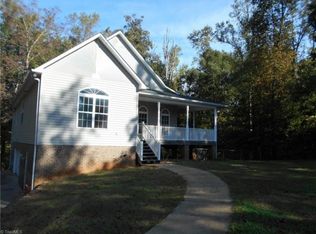 337 Christine Ln, Thomasville, NC 27360