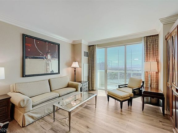 4th image of 125 E Harmon Ave #920