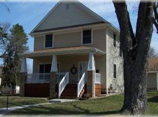 2184 Margaret St N, North Saint Paul, MN 55109