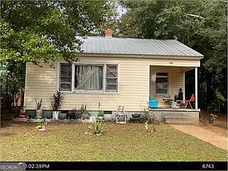 2nd image of 707 Burke Ave
