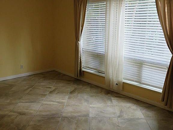 4th image of 1726 Broadway St #9