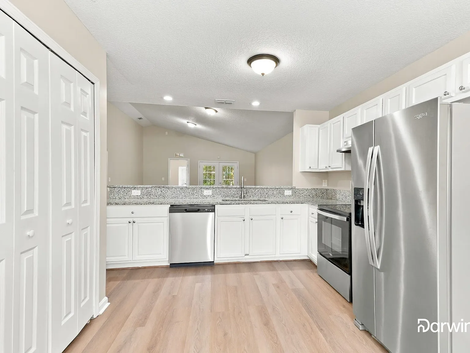 3 bed, 2.0 bath, 1512 sqft, $1,495 — Photo 2