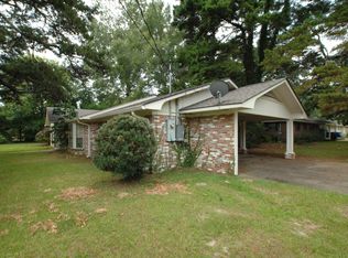 1110 Meadowood Rd, Columbia, MS 39429
