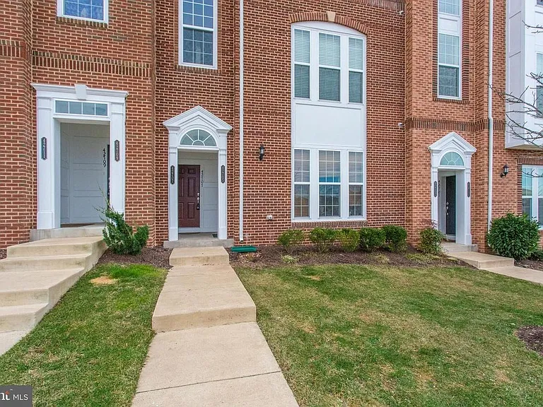 42707 Wardlaw Ter — Photo 2
