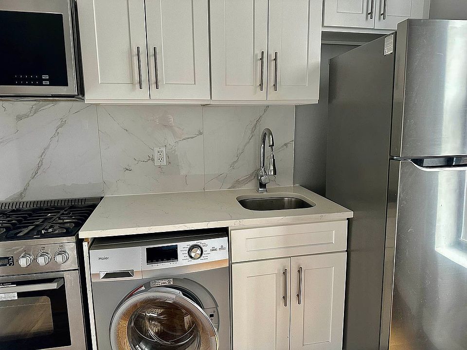 1st image of 126 E 103rd St APT 16