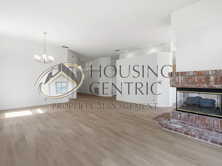 108 Pembury Way — Photo 10