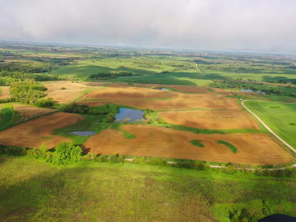 1 Pleasant Dr, Ellston, IA 50074