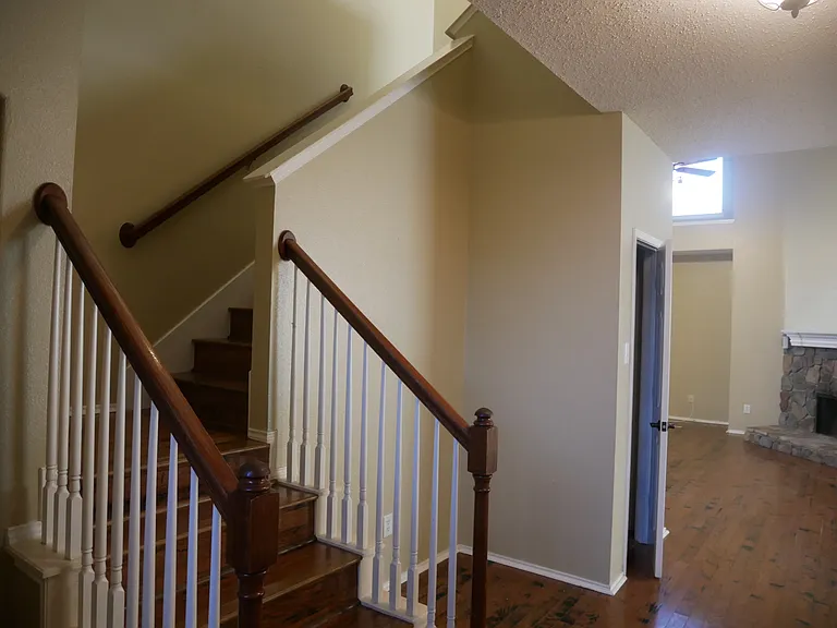 7135 Saint Augustine Dr — Photo 10