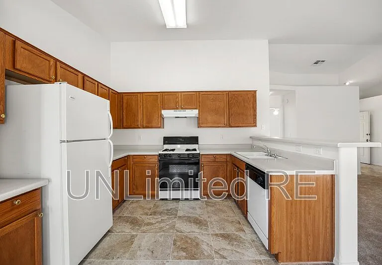 8960 E Volcano Dr — Photo 11