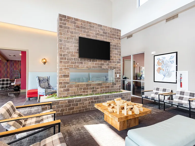 Hawks Landing Apartments — Photo 33